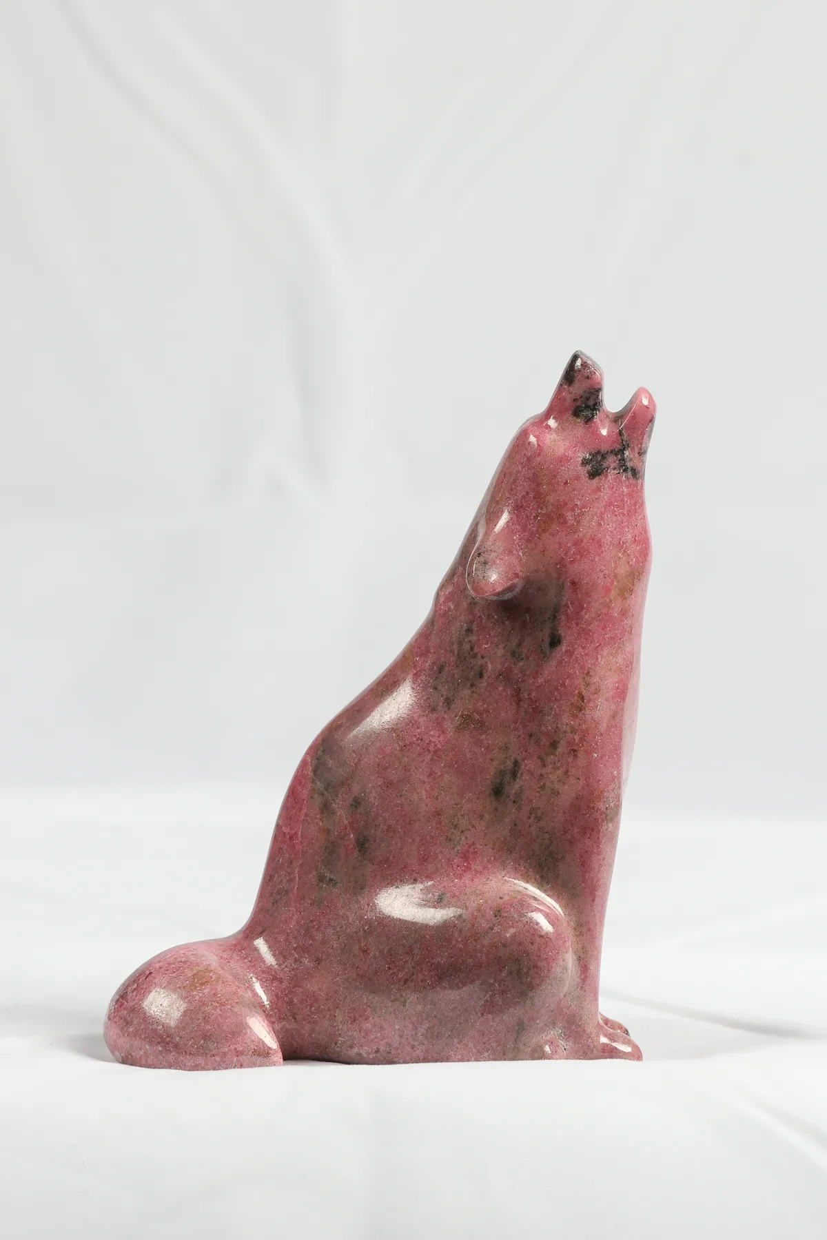 Rhodonite Wolf